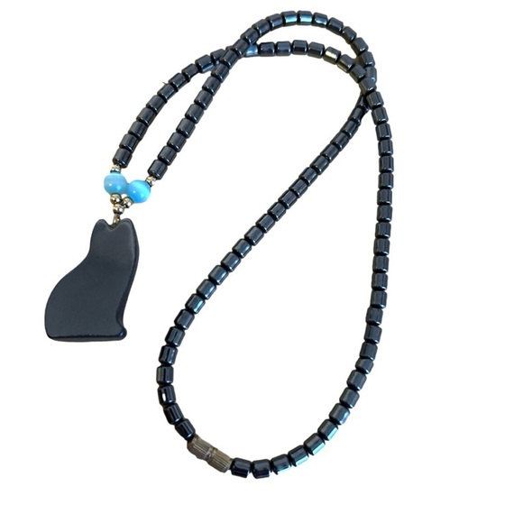 Vintage Carved Stone Cat Pendant Hematite And Blue Cat Eye Beaded Necklace 17” - Picture 4 of 9